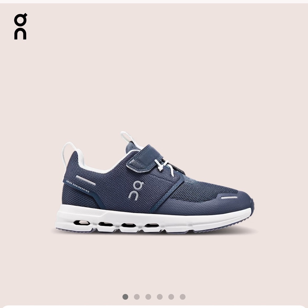 💙NWT Kids On Cloud Play Sneaker Size 1.5💙